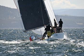 Knest Modular Homes join Launceston to Hobart Race