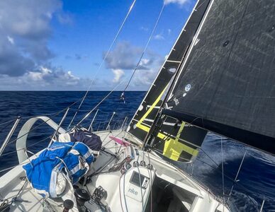 Figaro. Paul Loiseau et Victor Le Pape en tête de l’Aventura